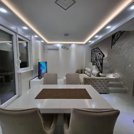 Pan Apartman